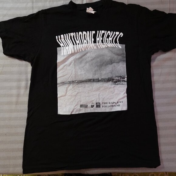 UNISEX Sz M - Hawthorne Heights "Rain Just Follows Me" Tee - Excellent Condition - Picture 2 of 6